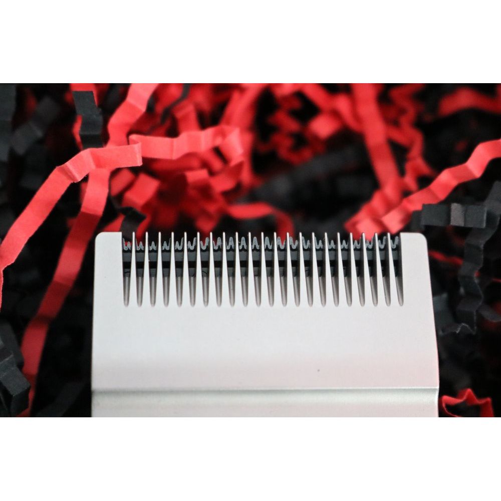 Kyone Ultima Stagger Tooth PRO Haarschneidemaschine