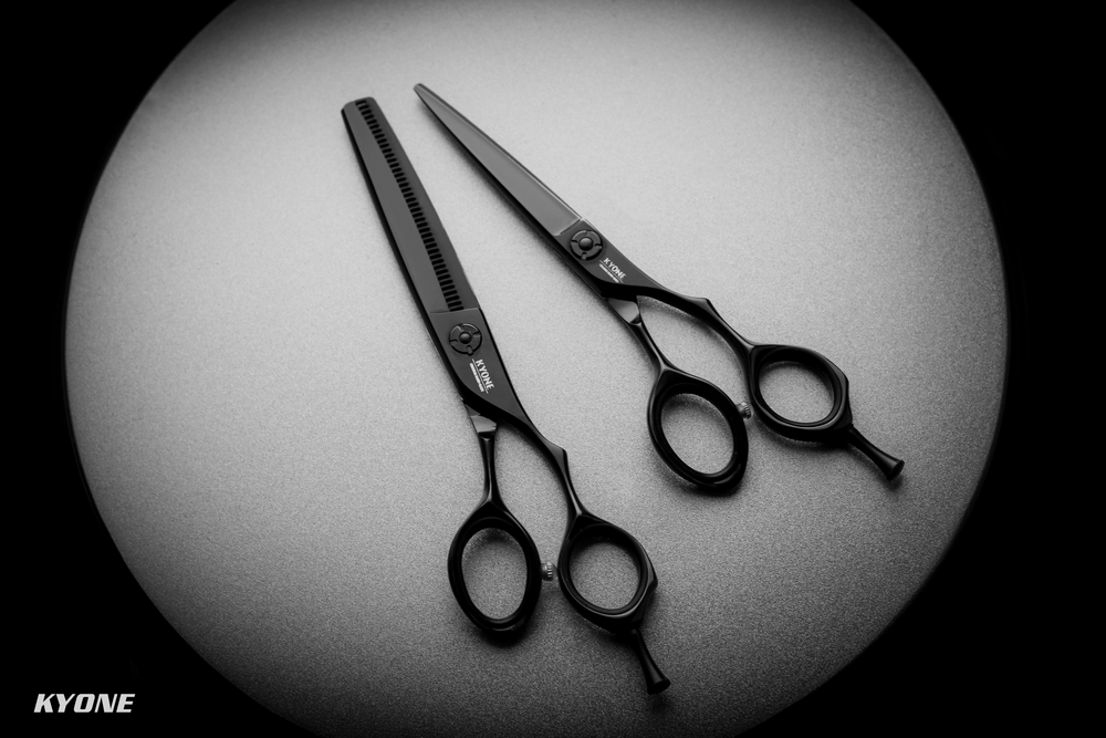 Kyone 510B black titanium cutting scissors 5,5"